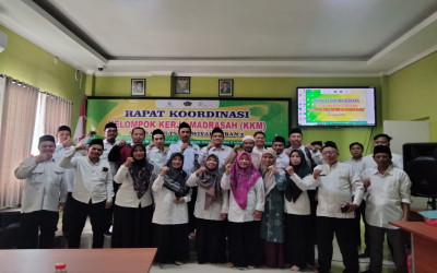 Ta'aruf Ketua KKM MTs Tuban 2 : Dorong Madrasah Unggul dan Religius